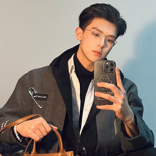 Маленькая рама без кадры без границ, не без границ, может быть оборудована с помощью плоского света.