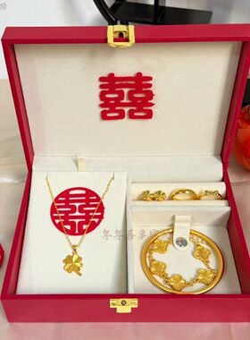 假三金首饰订婚仿真三生三世项链五金摆件摆台道具婚礼项链套装