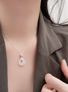 帝丰s999纯银简约平安扣和田玉项链女吊坠玉石锁骨链新中式饰品