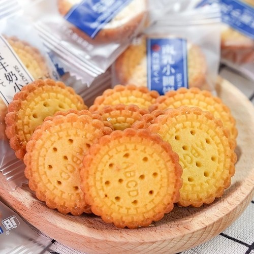 饼干单独小包装海盐小圆饼牛奶薄脆日式营养儿童休闲小零食品整箱 - 图3