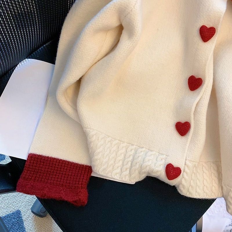 娃娃领毛衣秋冬2025新款大码内搭撞色设计感爱心长袖针织开衫女,淘宝优惠券,粉丝福利购,淘宝优惠卷