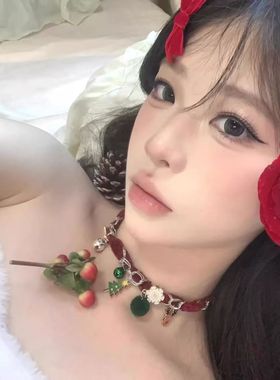 “圣诞可以再浪漫一些吗”红色圣诞树吊坠项链~秋冬氛围感颈链!