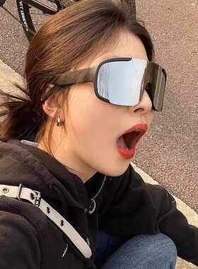 护目镜登山骑行滑雪爬山防风眼镜近视可套户外徒步墨镜滑雪镜雪地