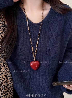 红色镂空花朵爱心项链女秋冬2025新款韩系卫衣链时尚高级感毛衣链