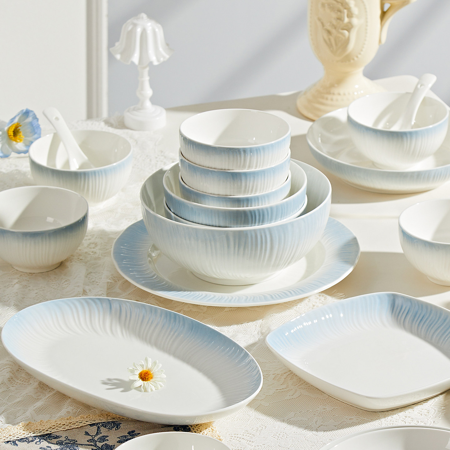 陶瓷餐具套装2025新款高颜值好看的碗碟套装家用盘子饭碗可微波炉,淘宝优惠券,粉丝福利购,淘宝优惠卷