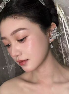 新娘饰品闪钻耳夹蝴蝶精美耳骨夹耳饰轻奢气质时尚设计感婚礼搭配