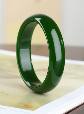 爆款仿碧玉菠菜绿手镯平替和田玉阳绿玉镯琉璃女妈妈款送生日礼物