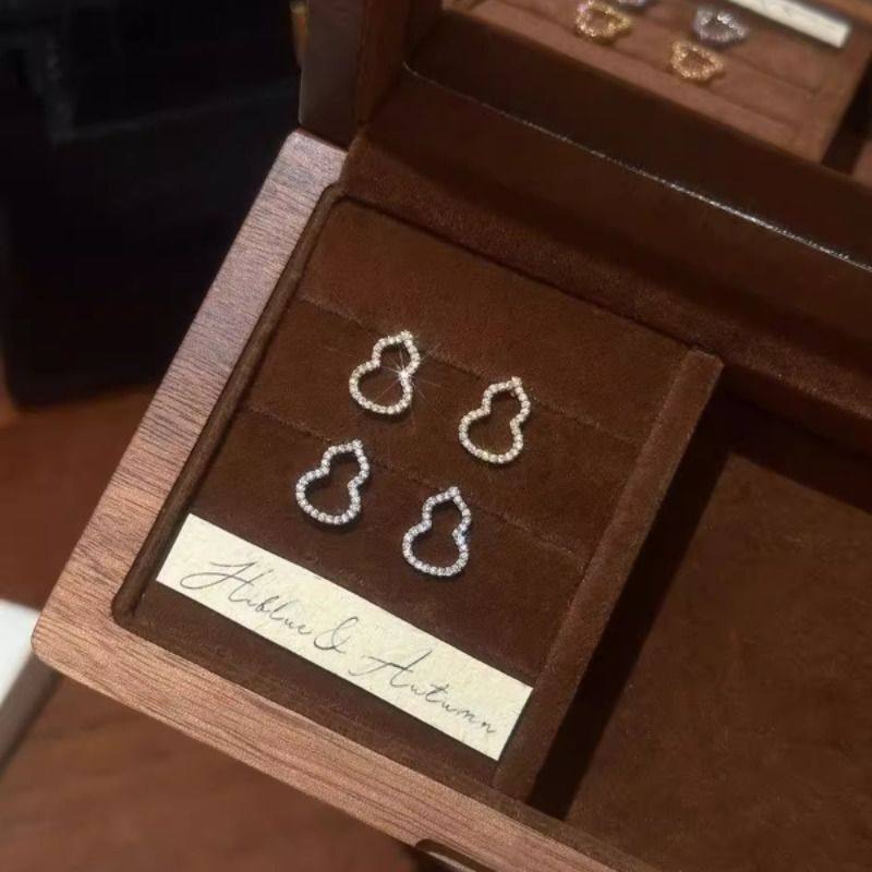 锆石金色葫芦耳钉女秋冬独特耳饰2025新款爆款轻奢高级感旺财耳环,淘宝优惠券,粉丝福利购,淘宝优惠卷