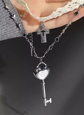 甜酷白色蕾丝十字架绑带choker叠戴爱心钥匙项链女小众设计感颈链