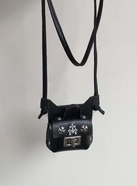 y2k甜酷辣妹黑色小皮包手机背夹项链日常便携长款斜挎装饰毛衣链