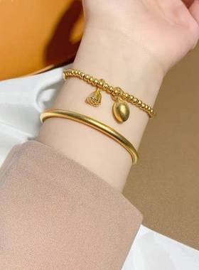 仿三金婚礼古法磨砂哑光传承手镯女简约铜合金仿金叠戴两世欢手链