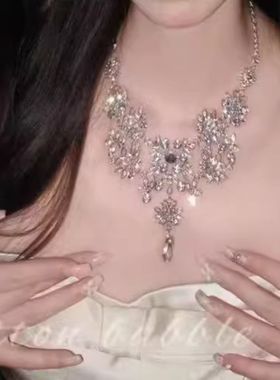 轻奢重工银色花朵项链耳环套装2025新款女新娘礼服配饰夸张锁骨链