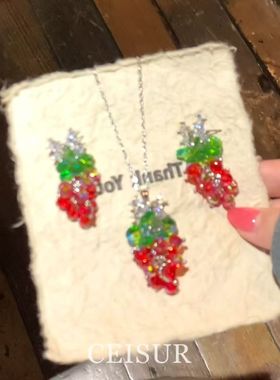 【圣诞浆果】小众设计款葡萄串珠蝴蝶结吊坠项链轻奢耳环套装