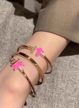 t家手镯双t克领导玄学t银手镯平替仿叠戴520礼物玫瑰金贝母白金