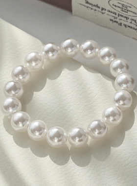 法式叠戴珍珠手链女轻奢小众精致强光人造珍珠手串简约百搭高级感