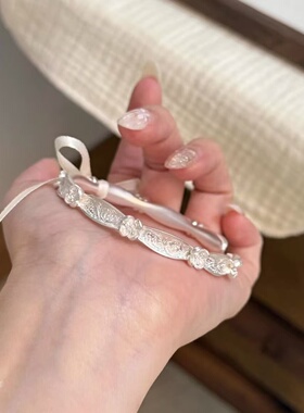 浮雕桂花手镯女新百搭轻奢小众精致时尚蝴蝶结素圈缎带手饰品
