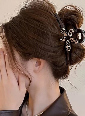 气质豹纹花朵发夹抓夹女