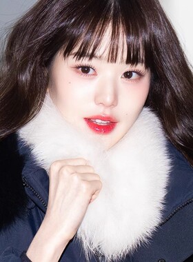 张元英同款白色仿狐狸毛毛绒围巾女秋冬季保暖围脖可爱氛围感磁吸