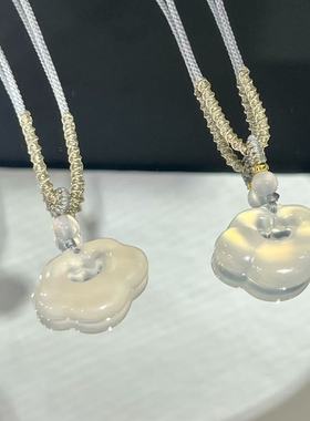 天然冰种白玉髓双面如意祥云吊坠