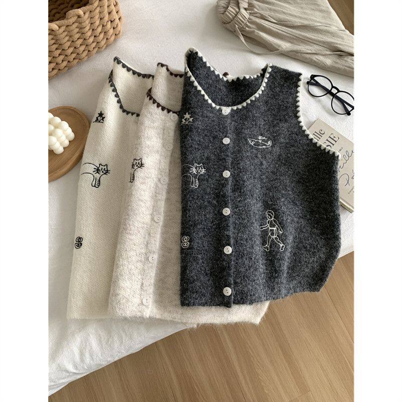 韩系减龄卡通刺绣软糯马甲开衫女大码内搭花边贝壳扣毛衣背心秋冬,淘宝优惠券,粉丝福利购,淘宝优惠卷