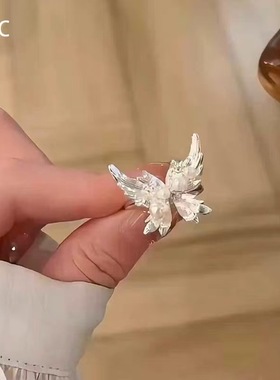 古法银色蝴蝶珍珠戒指国潮小众个性设计时尚通勤百搭食指戒指环