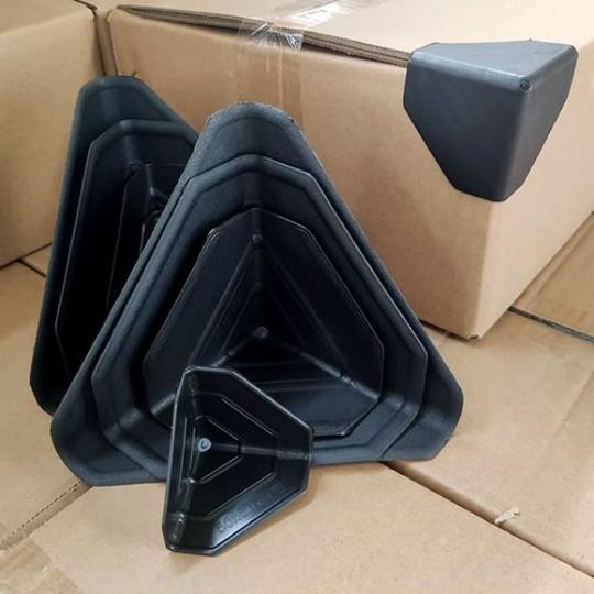 Three-sided plastic corner protector express packaging carton edge triangle protective sleeve packaging furniture anti-collision anti-bump right angle