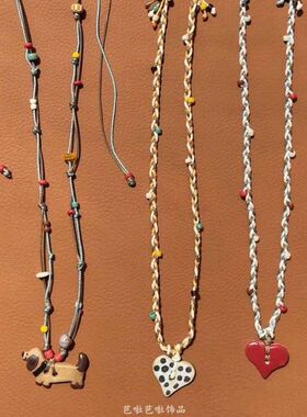 多巴胺腊肠小狗长款项链女彩色串珠吊坠小众毛衣链高级感挂脖配饰