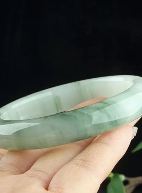 新疆天山翠手镯2026新款常规天山翠玉手镯雪翠玉镯送妈妈老婆礼物