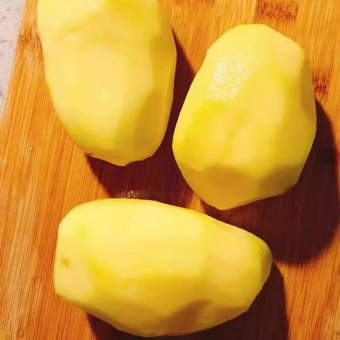 现挖精品土豆新鲜土豆马铃薯洋芋黄心土豆时令蔬菜批发整箱,淘宝优惠券,粉丝福利购,淘宝优惠卷