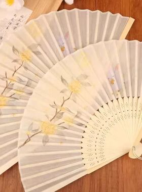 古风折扇女式中国风古装汉服舞蹈扇夏季随身便携扇小绢布扇子