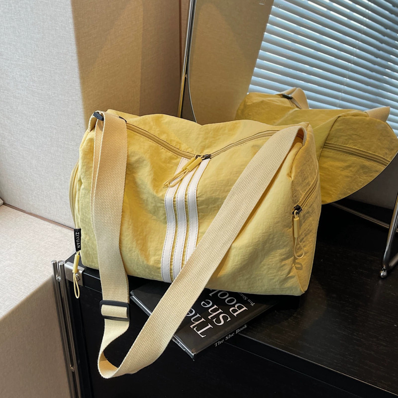 Ai Cheng simple large-capacity nylon canvas bag women's casual lightweight commuter crossbody pillow bag sports fitness bag