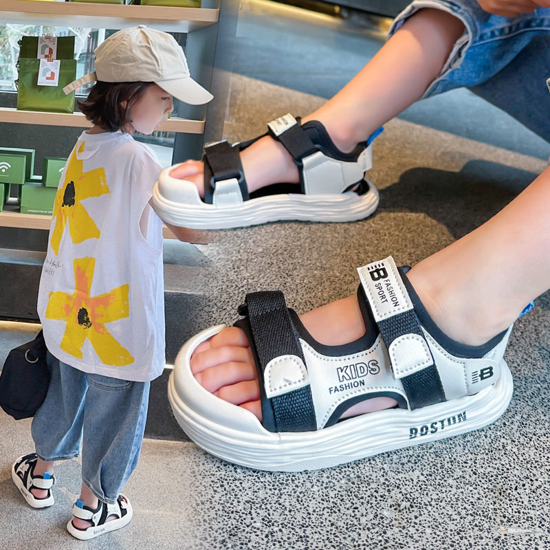 Boys' Sandals Summer 2026 New Children's Shoes Beach Shoes Medium and Large Children's Anti-Slip Boys Baotou Sports Baby