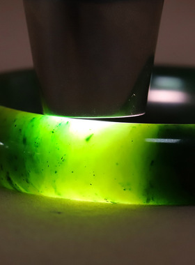 正品新疆和田碧玉手镯女真玉石镯子送妈妈女友礼物高端国风带证书