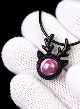 一鹿有你紫光檀红木雕情人节吊坠