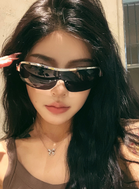 防紫外线个性街拍辣妹氛围感墨镜