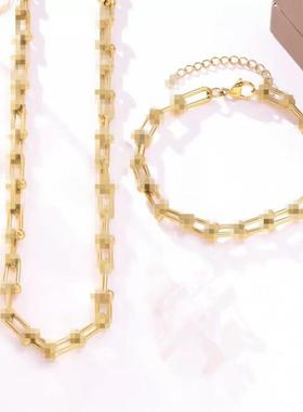 2026欧美跨境重工马蹄扣钛钢手链情侣式轻奢小众U扣竹节链条手饰