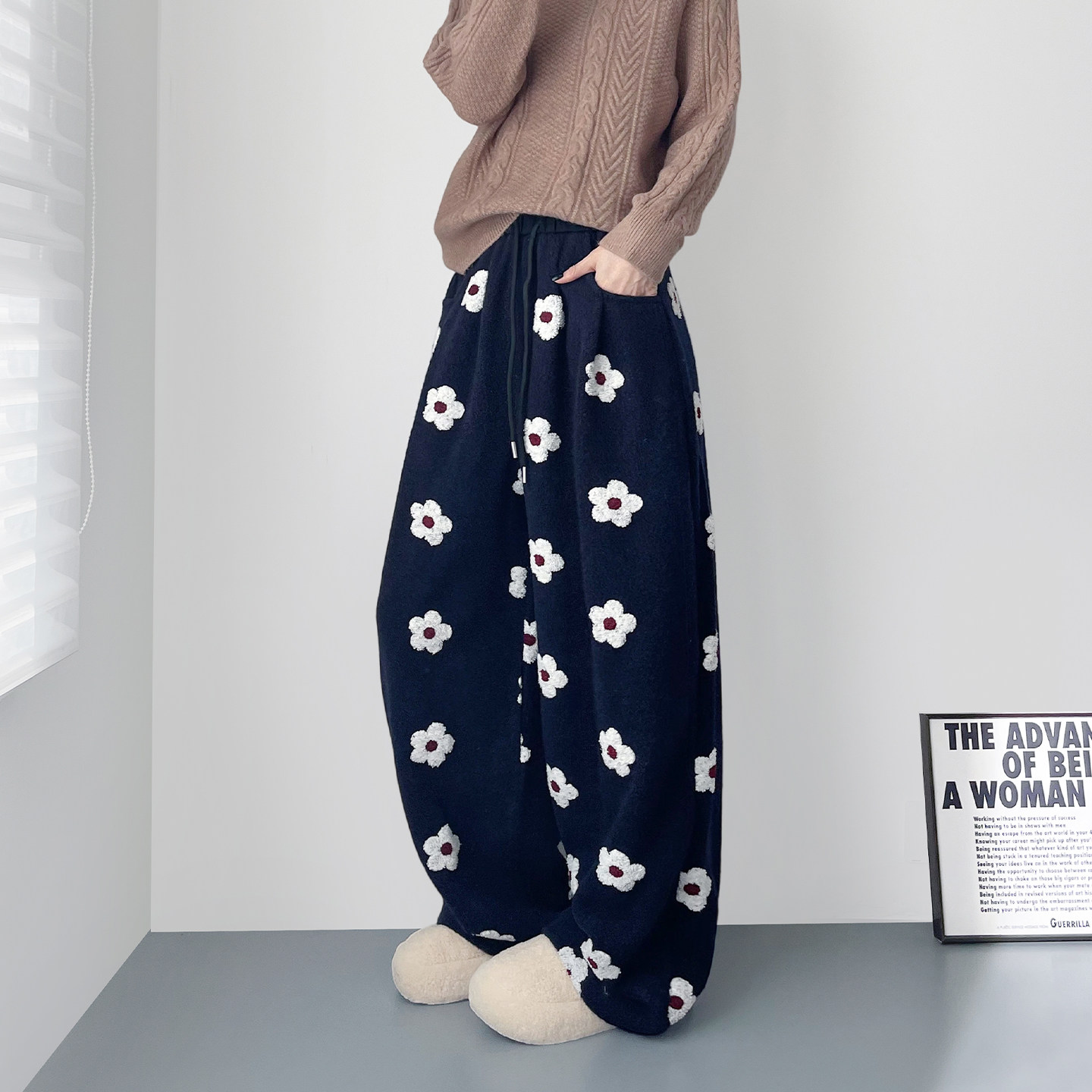 冬季软糯奶芙毛绒刺绣小花糯米裤女大码胖mm加绒加厚保暖阔腿卫裤,淘宝优惠券,粉丝福利购,淘宝优惠卷