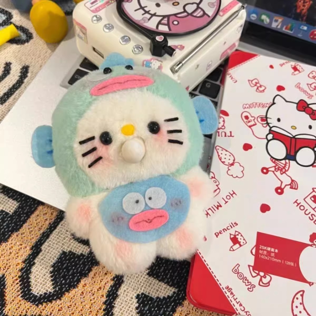 成品会吐泡泡录音玩偶成品hellokitty挂件小丑鱼汗顿毛绒玩偶挂链