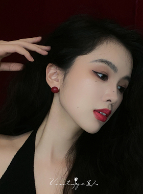 珍藏波尔多·高级感车厘子红耳钉