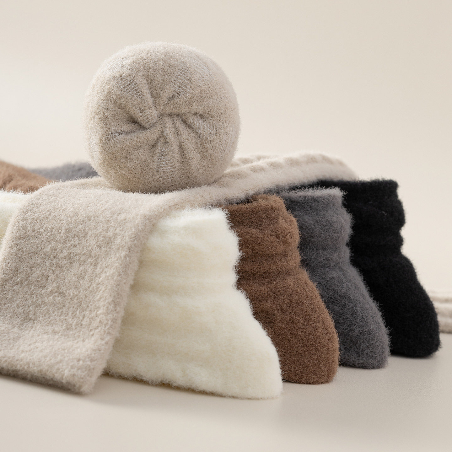 奶白色澳绒小腿袜子女款冬季加厚加绒长筒袜咖色保暖防滑及膝长袜,淘宝优惠券,粉丝福利购,淘宝优惠卷