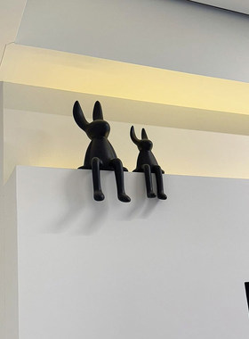 玄关卡通长耳兔陶瓷摆件高级感