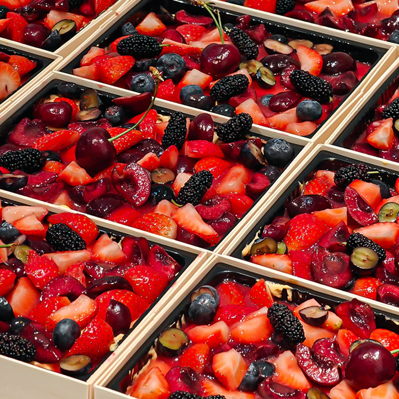 2026春节除夕夜新年车厘子草莓木片盒蛋糕提拉米苏甜品祝福语贺卡,淘宝优惠券,粉丝福利购,淘宝优惠卷