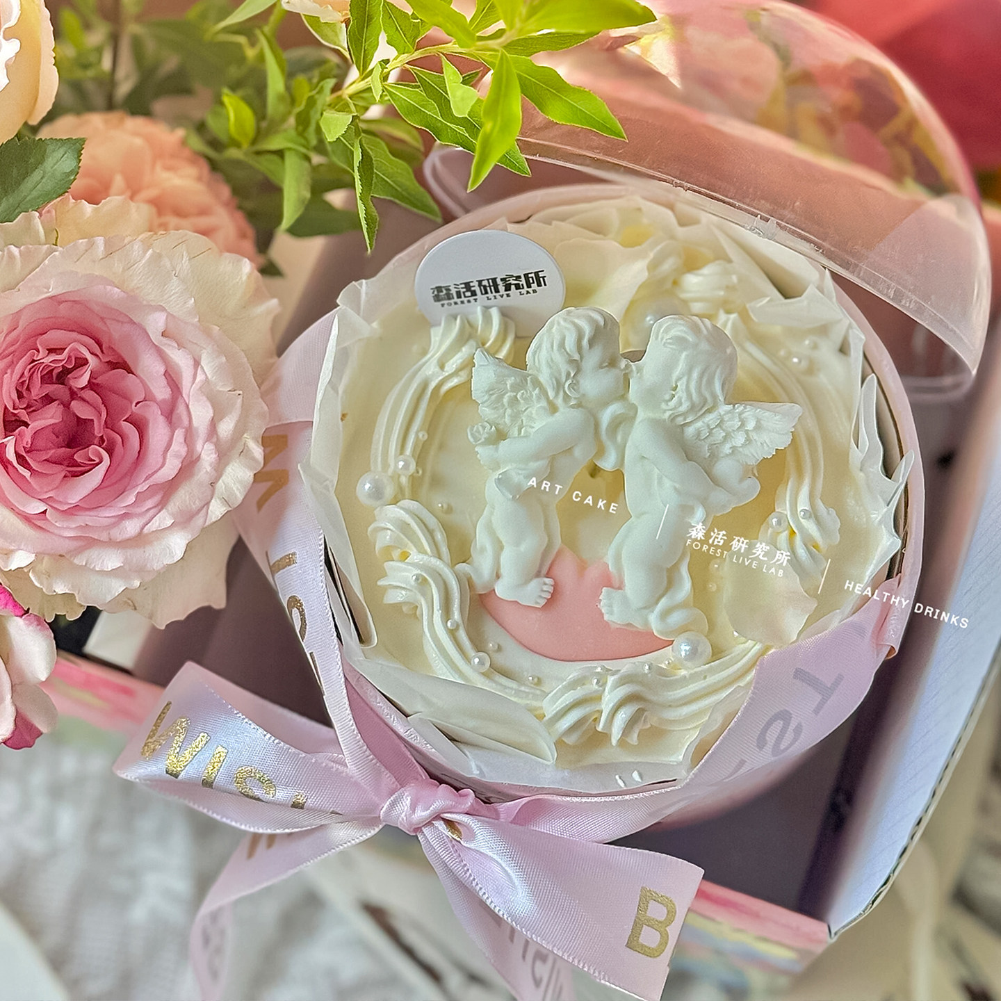 520情人节莫奈花园鲜花礼盒蛋糕装饰情侣表白亲嘴天使甜品送女友,淘宝优惠券,粉丝福利购,淘宝优惠卷