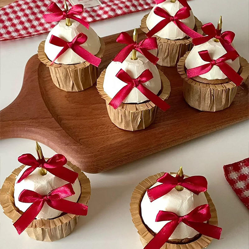 简约ins新年氛围蝴蝶结丝带奶油纸杯蛋糕装饰跨年聚会团建小甜品,淘宝优惠券,粉丝福利购,淘宝优惠卷