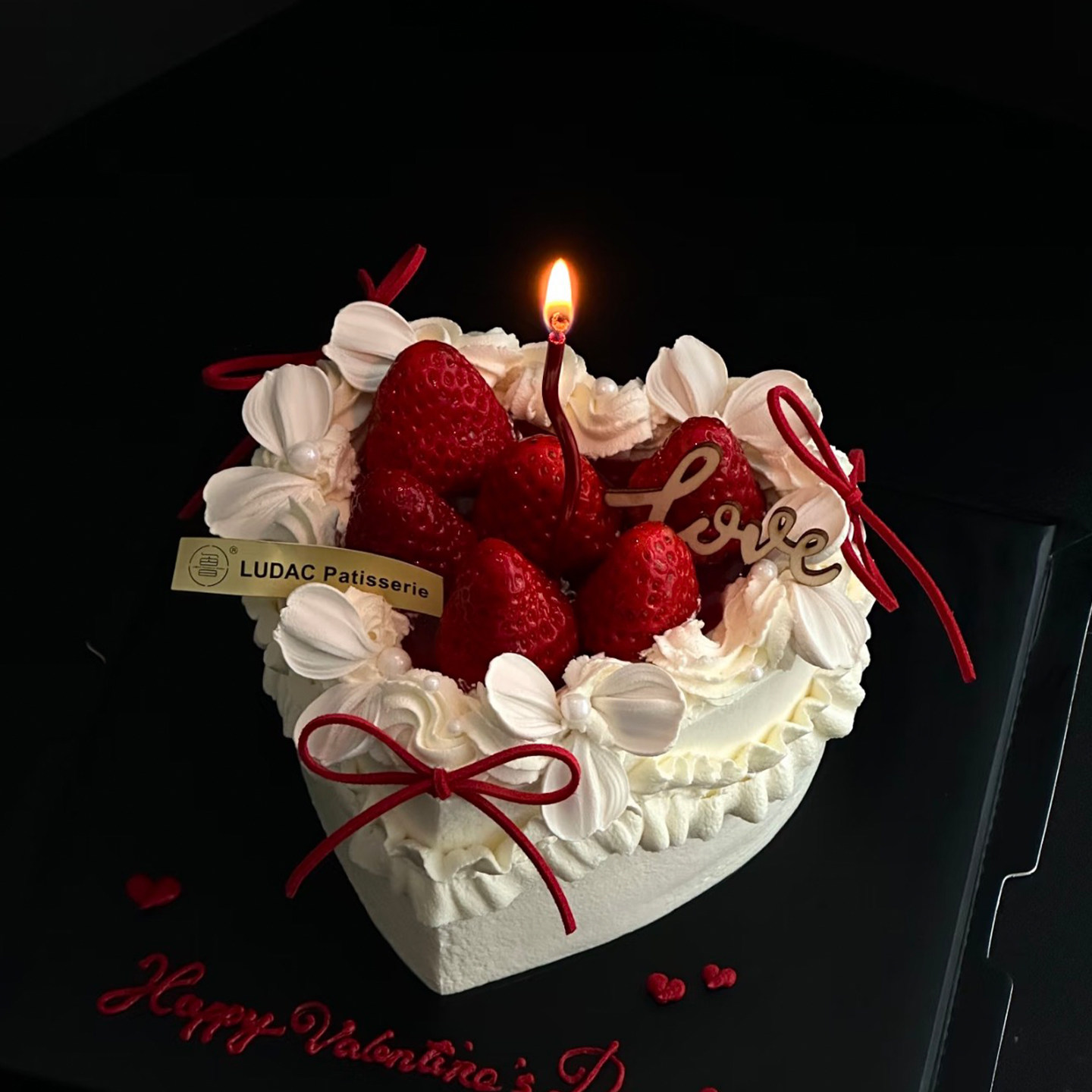 浪漫2.14情人节爱心草莓蛋糕装饰情侣告白DIY蝴蝶结love木片插件,淘宝优惠券,粉丝福利购,淘宝优惠卷