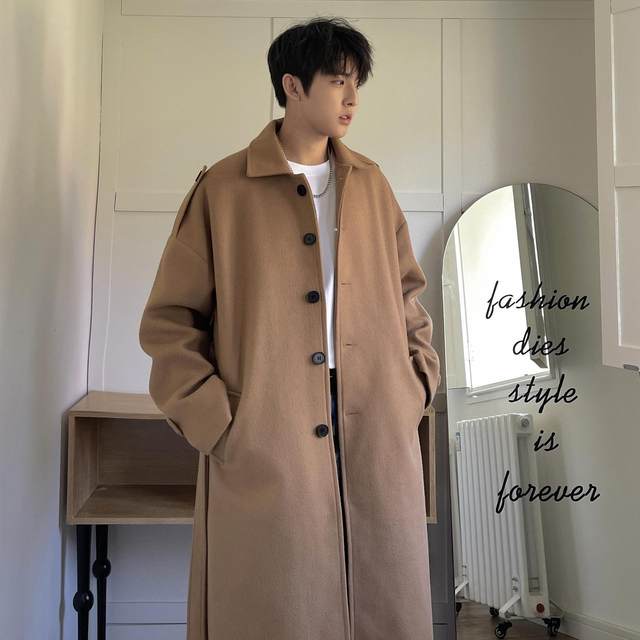 My brother learns how to wear winter mid-length woolen coats for men, new thickened knee-high loose woolen coats and windbreakers