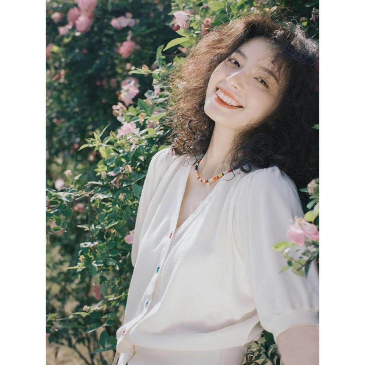 法国Rixo Rane宝藏推荐⭐复古甜美v领短袖针织衫收腰显瘦冰丝开衫,淘宝优惠券,粉丝福利购,淘宝优惠卷