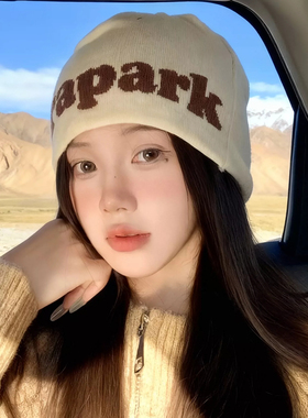蓝色复古字母保暖护耳针织帽女
