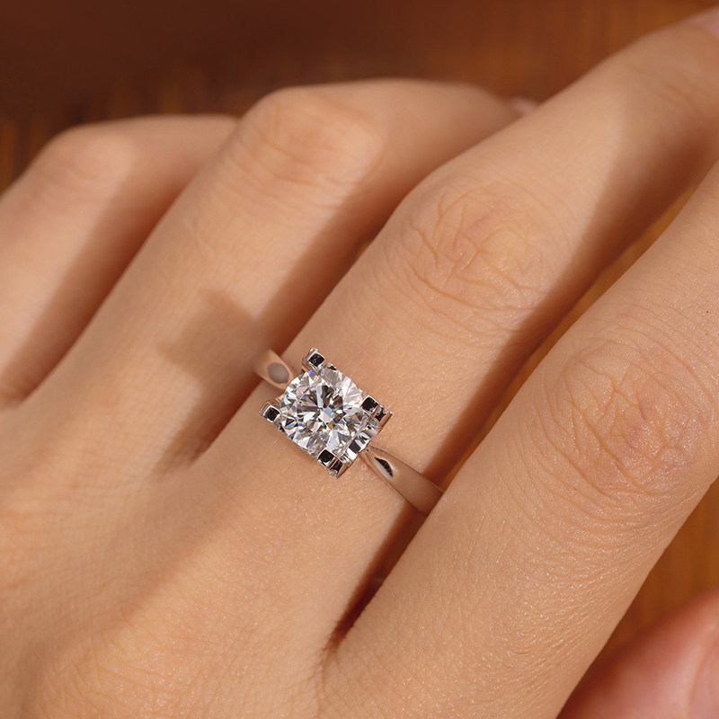 VINCARRY 18K gold cultured diamond four-prong ring