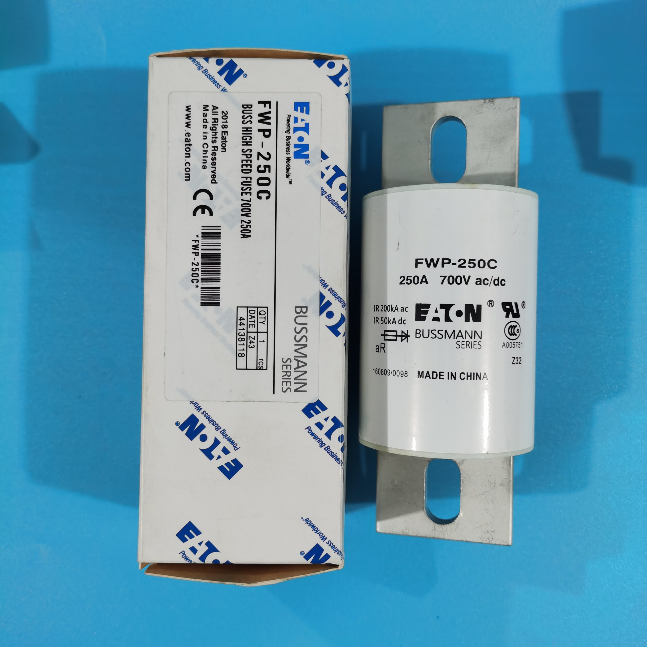 巴斯曼FWP-80A/100/150/200A/250/300/A350/400A700V熔断器保险丝 - 图1